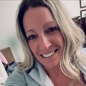 Meet your Posher, Courtney